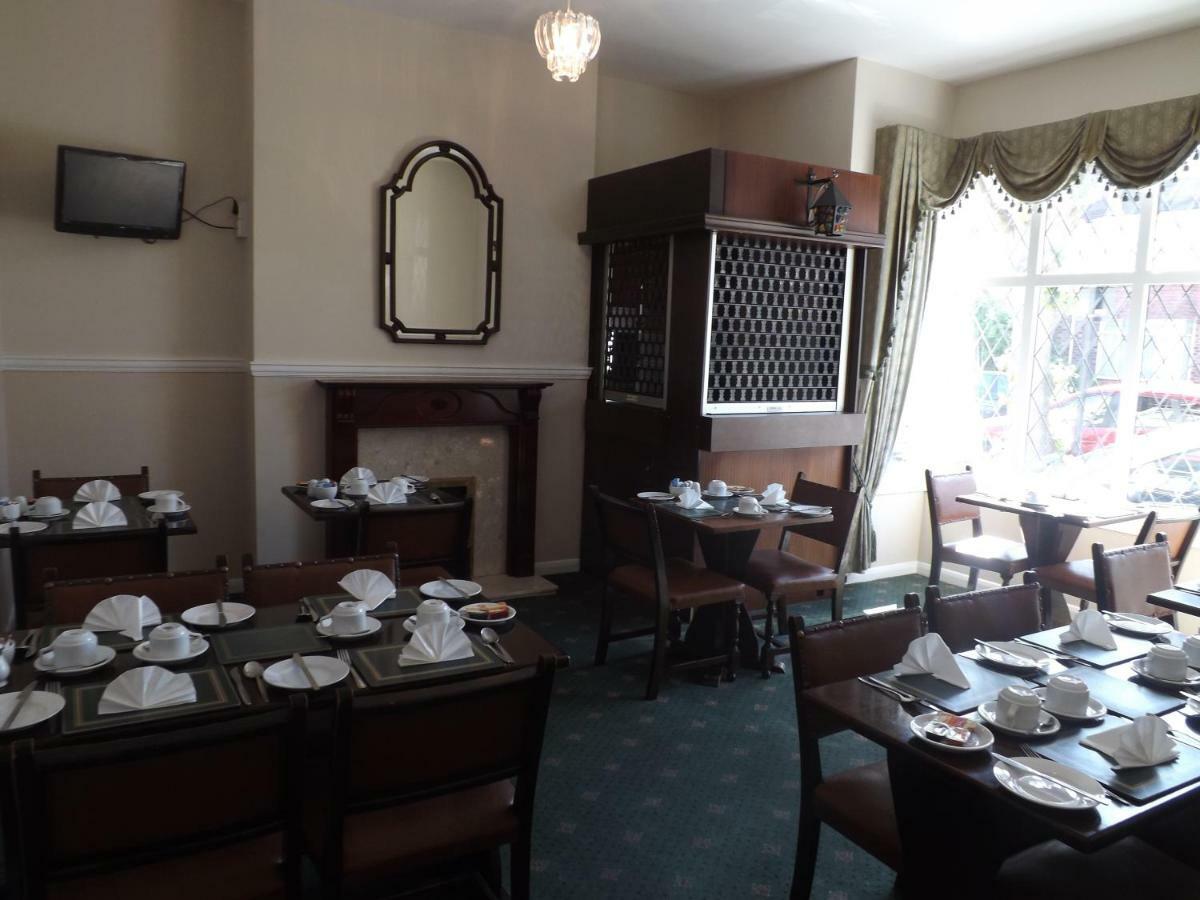 Ashleigh House Hotell Coventry Exteriör bild